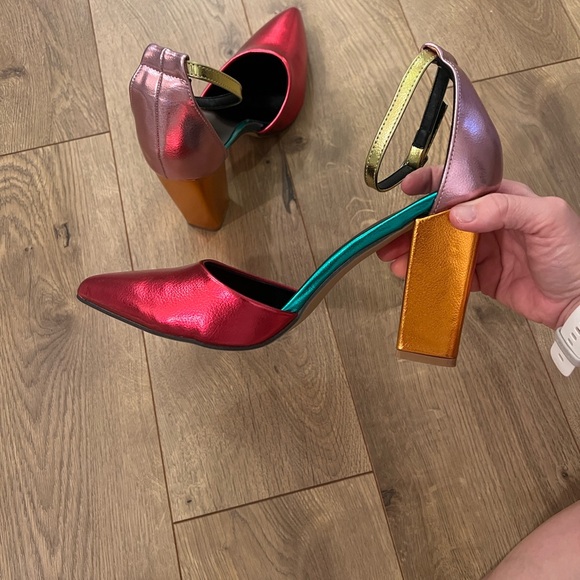 SHEIN Pink and Multi-Color Women's Heels - Picture 2 of 7